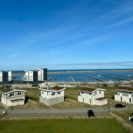 Kieler Förde 5318 In Marina